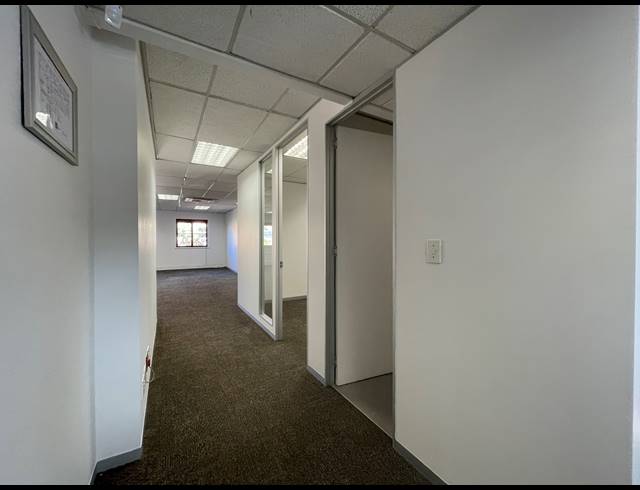 385M² OFFICE TO LET IN SANDTON CENTRAL